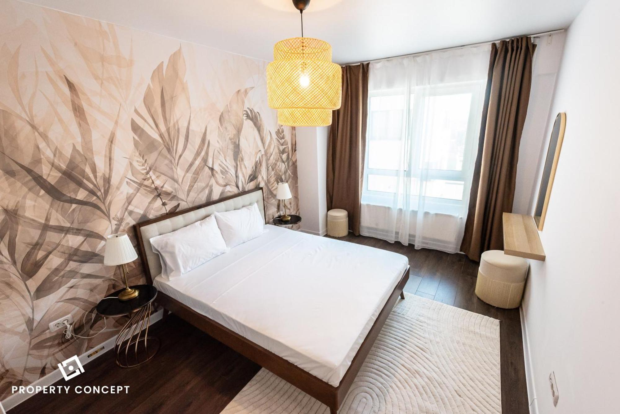 Spacious 806 Apartament