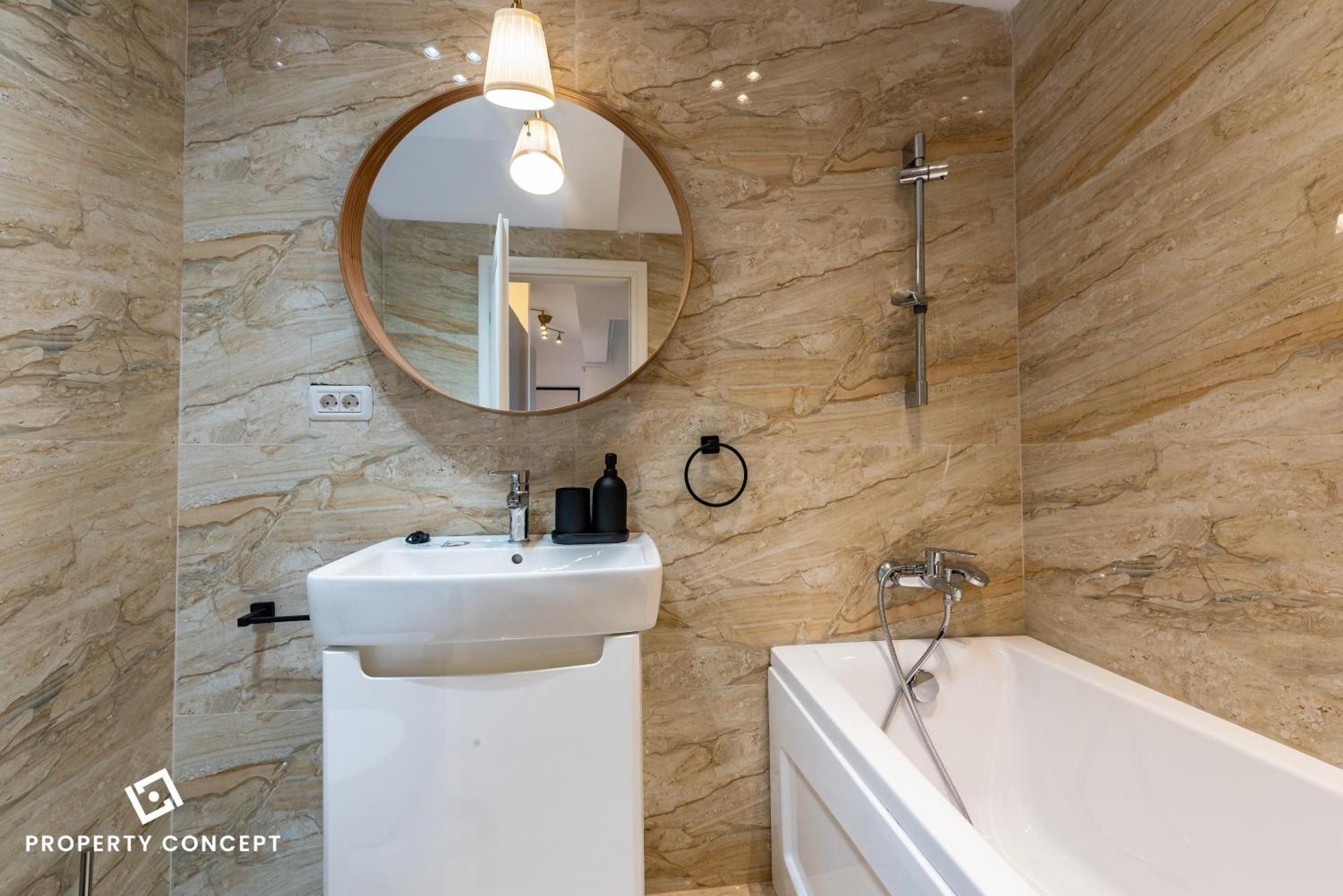 Apartament Spacious 806